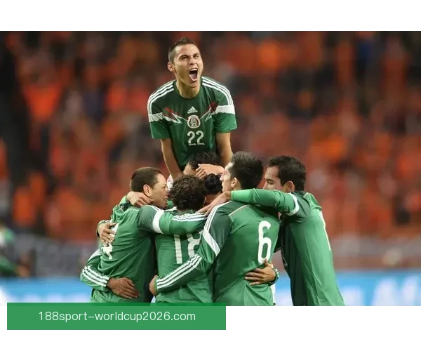 加拿大足协向意大利球迷喊话免费换球衣别再等待四年机会